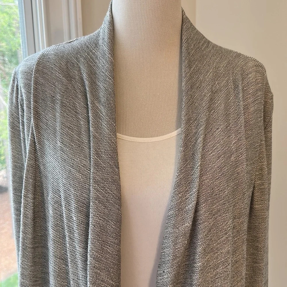 Fabletics Waterfall Cardigan, Euc, Size M - image 4